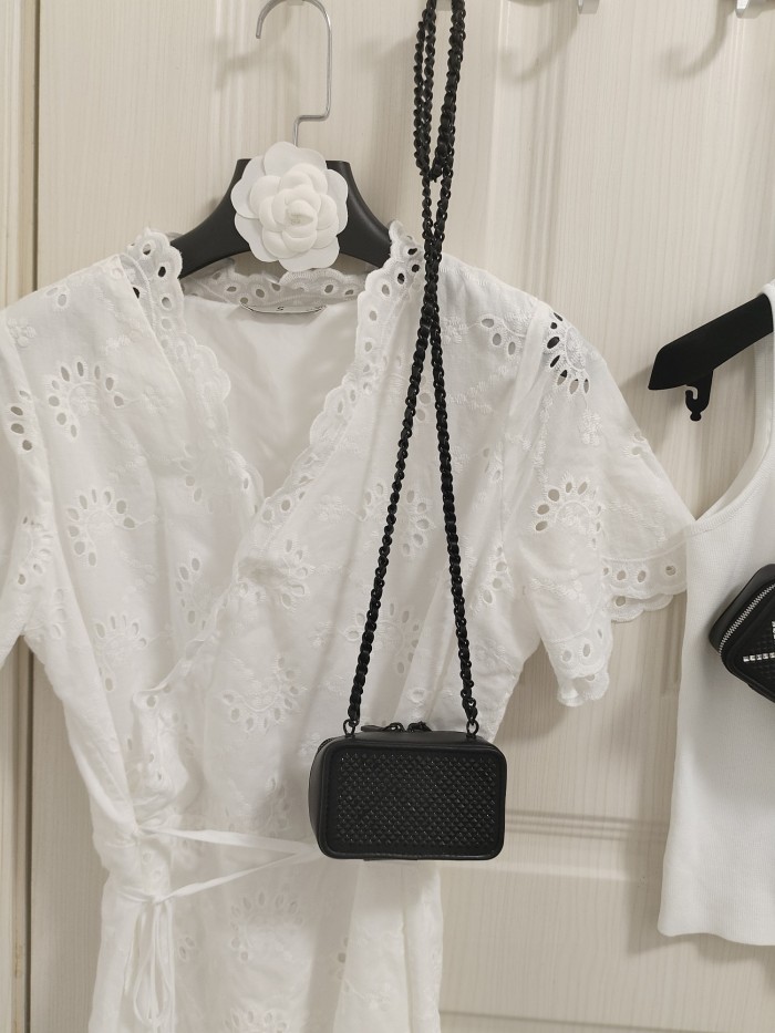  Handbag   Chanel  size 10*7*4.5  cm