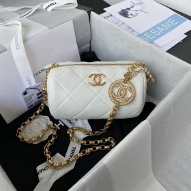  Handbag  Chanel AS3384  size  11*20*11 cm