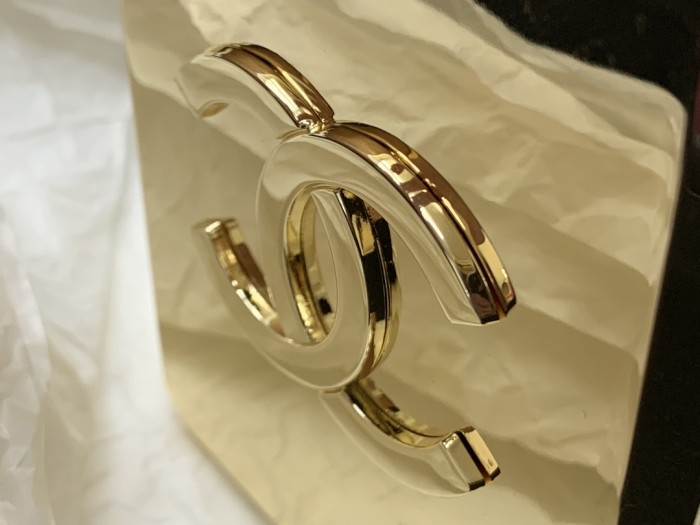  Handbag  Chanel  size 16*9*3.5* cm