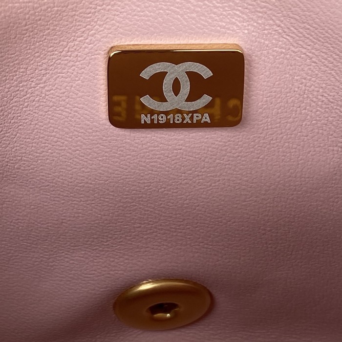  Handbag  Chanel AS3457  size  14*20*8 cm
