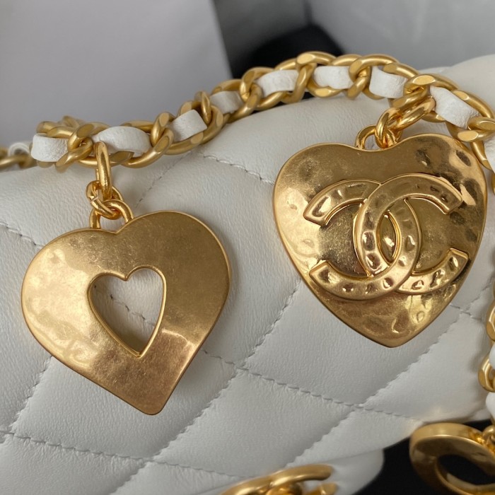  Handbag  Chanel AS3456  size 12*19*7 cm