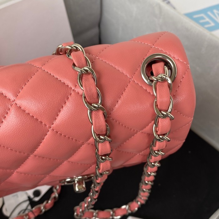 Handbag  Chanel size 17 cm