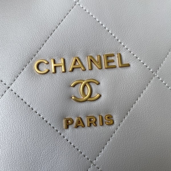  Handbag  Chanel AS2750  size  21X23X11 cm