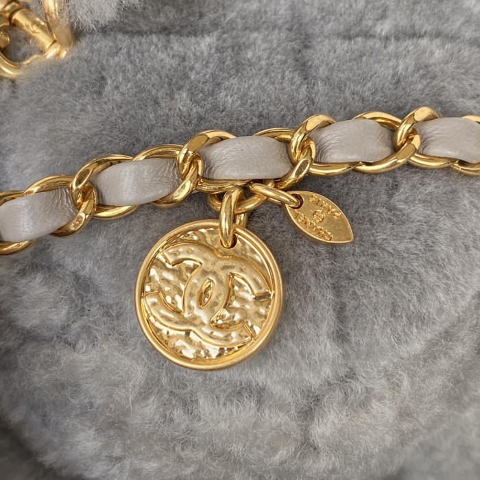  Handbag  Chanel AS3357  size  27*17*17* cm