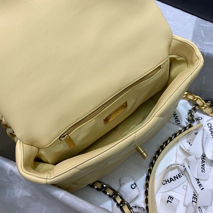  Handbag  Chanel  AS1160  size  16 26 9 cm