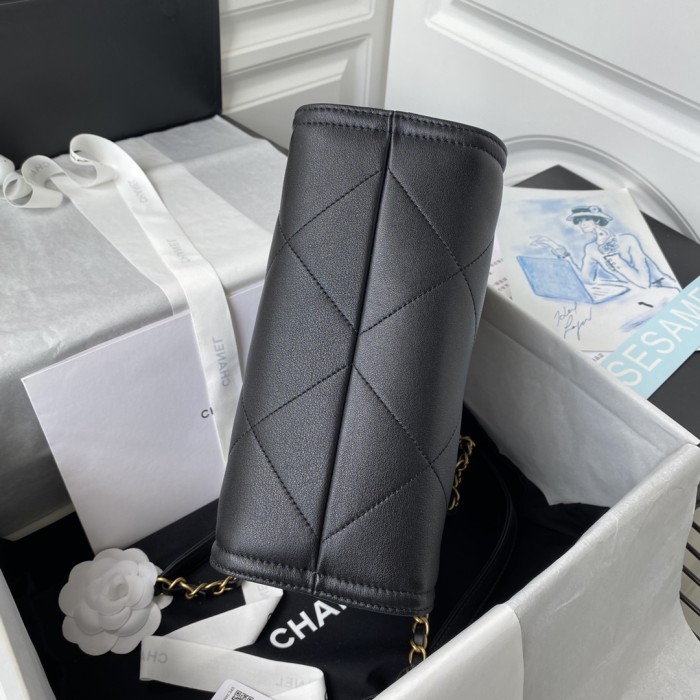  Handbag  Chanel AS2750 size  21X23X11 cm