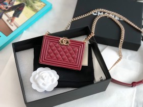  Handbag  Chanel  size 11*7.5*2.4 cm