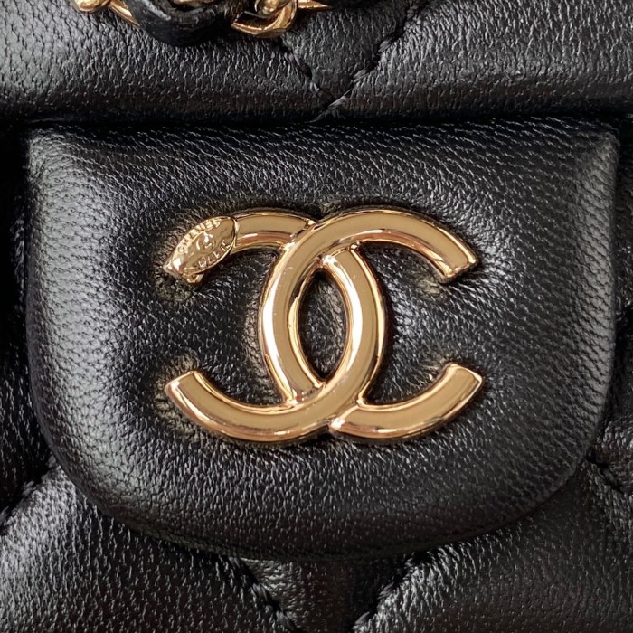  Handbag  Chanel AS2908  size  18×18×12 cm