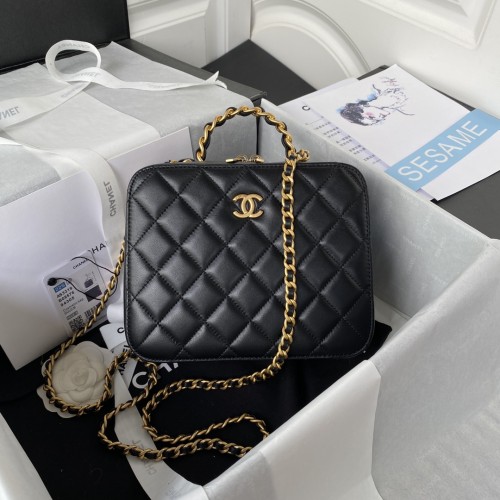  Handbag  Chanel AS3319 size  16*20.5*7.5 *cm