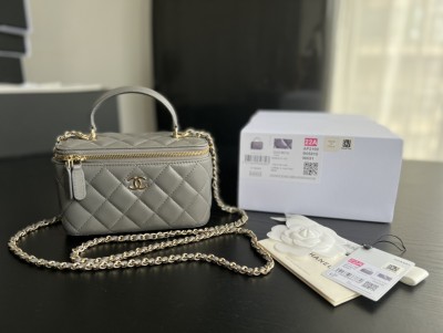  Handbag Chanel AP2199  size 17cmx9.5cmx8 cm 