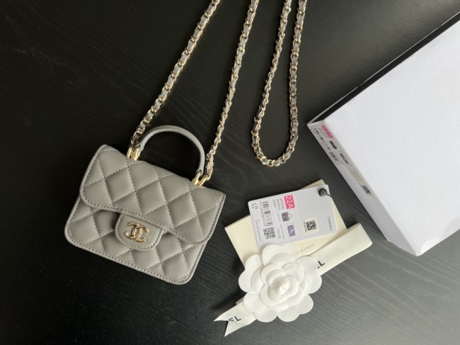  Handbag   Chanel AP2200  size  12.5cmx9.5 cm