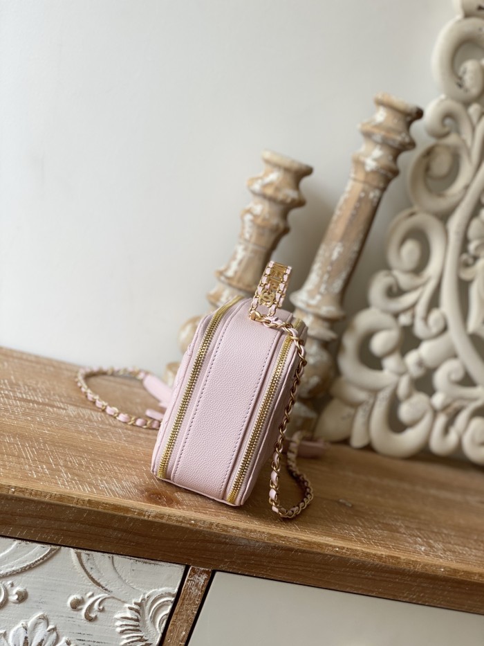  Handbag   Chanel  AP3222 size  19*13.5*7  cm