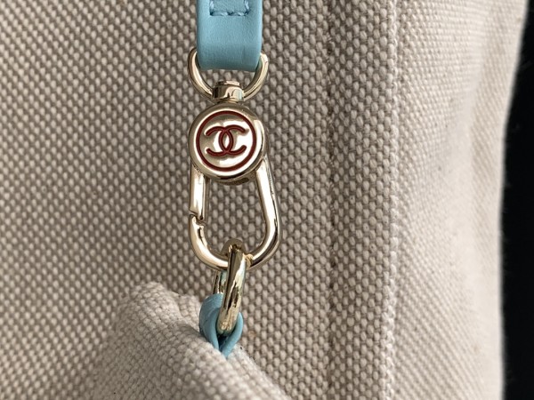  Handbag   Chanel  66941 siez  38X32X18 CM