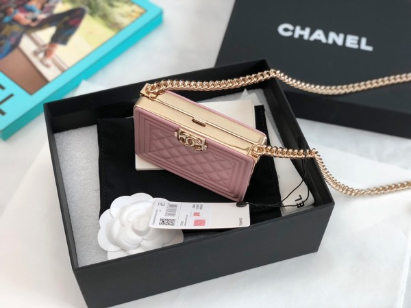 Handbag Chanel   size  11*7.5*2.4 cm