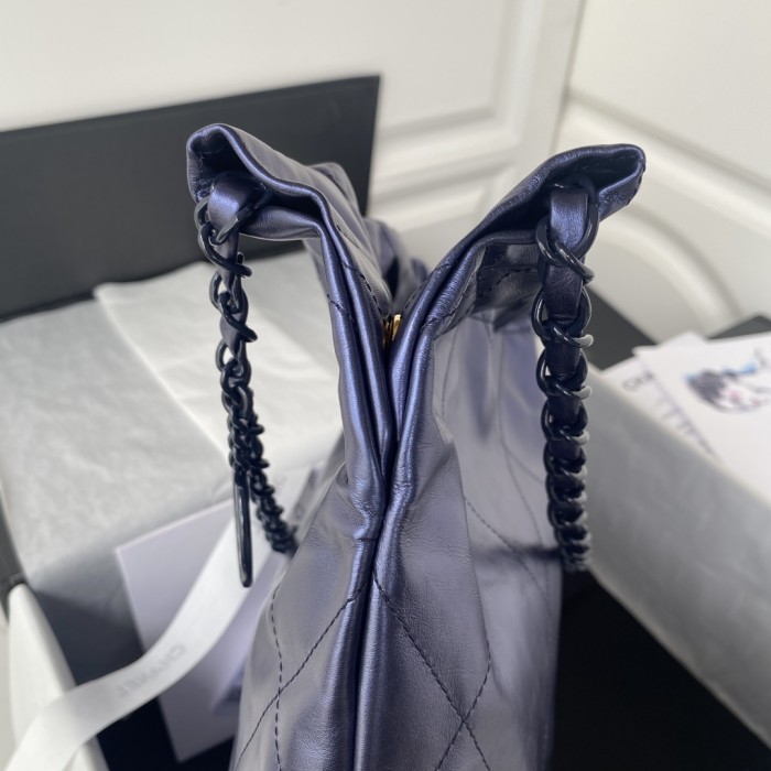  Handbag  Chanel  AS3260  size 35x37x7 cm