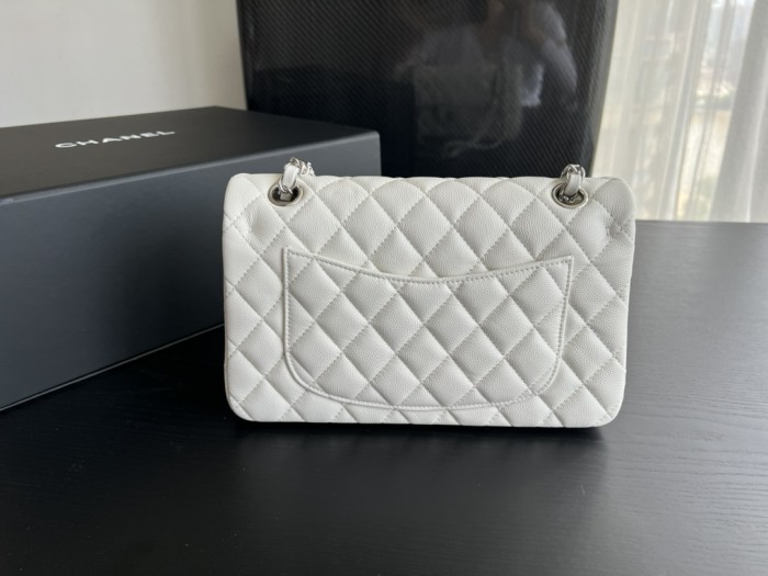 Handbag   Chanel  1113 size  23 cm 