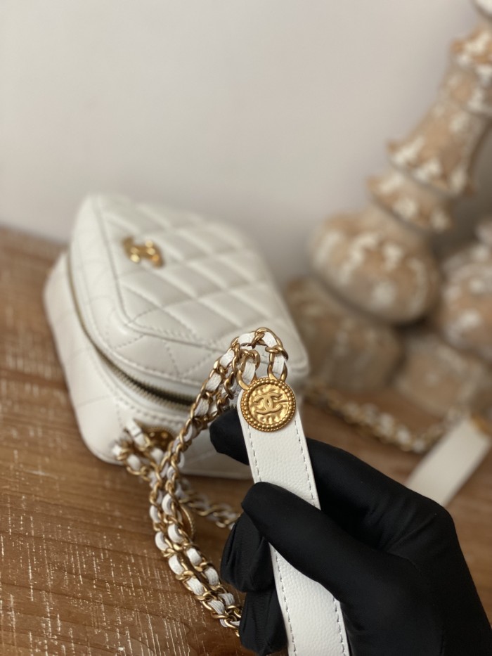 Handbag  Chanel  2858 size  14x10x7 cm