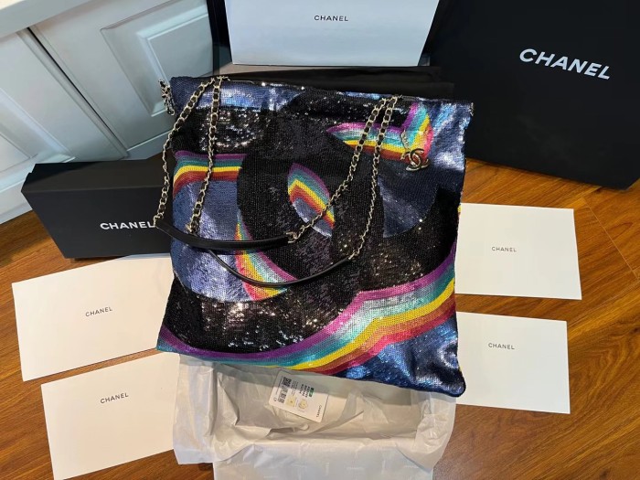  Handbag   Chanel  99815  size  39*39  cm