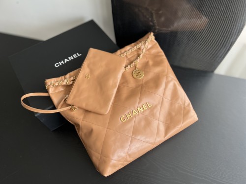  Handbag   Chanel  size  39cmx42cmx8 cm