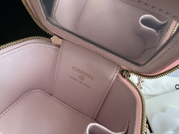  Handbag   Chanel  AP2198  size  11cmx8.5cmx7 cm