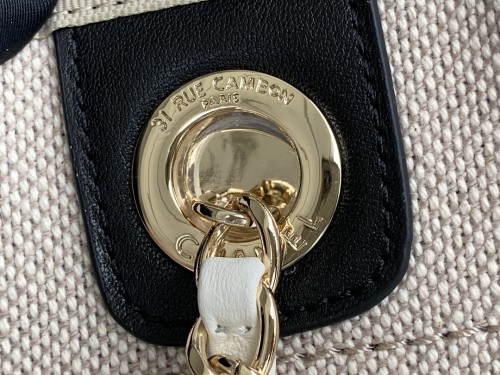  Handbag   Chanel  66941 size 38X32X18 CM