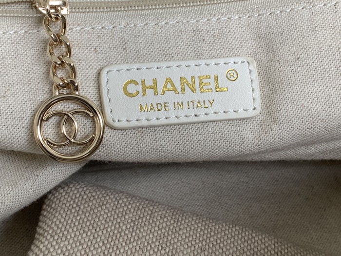  Handbag   Chanel  66941 siez  38X32X18 CM