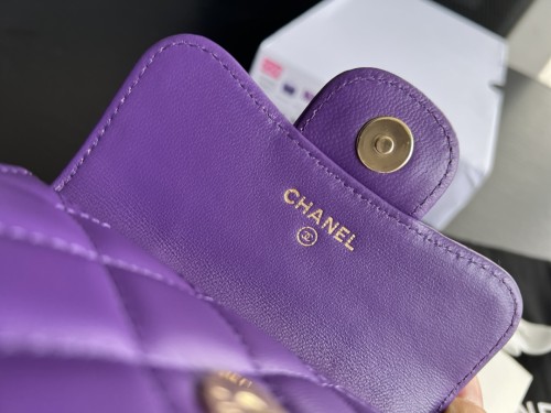  Handbag  Chanel AP2200  size  12.5cmx9.5 cm 