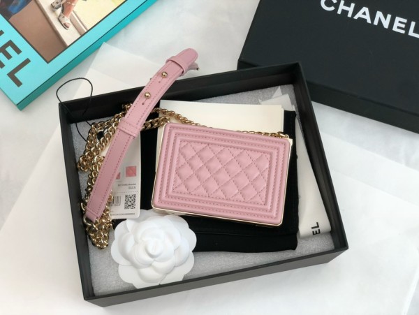 Handbag Chanel   size  11*7.5*2.4 cm