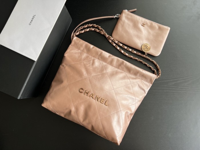  Handbag  Chanel  size  35cmx37cmx7 cm