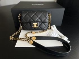  Handbag Chanel   AP3369  size 18 cm 