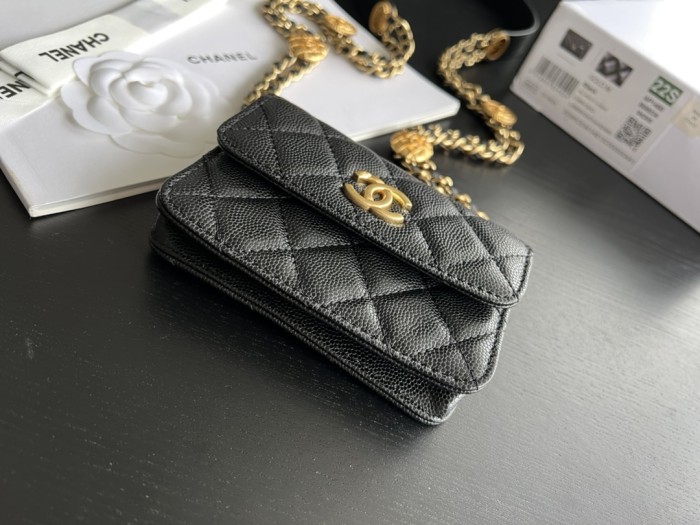  Handbag Chanel  size 12 cm