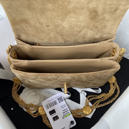  Handbag   Chanel  AS3378  size  15*20*9 cm