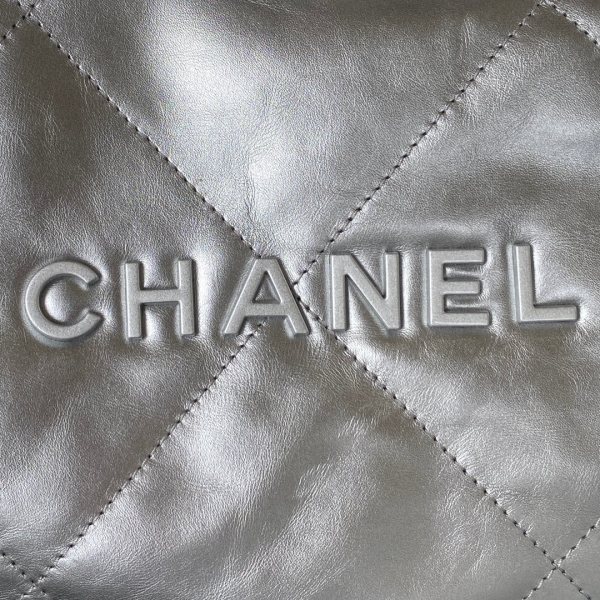  Handbag   Chanel AS3260 size 35x37x7 cm