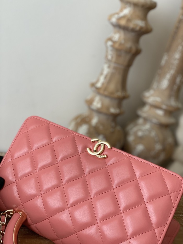 Handbag  Chanel 81207  size 19 cm  