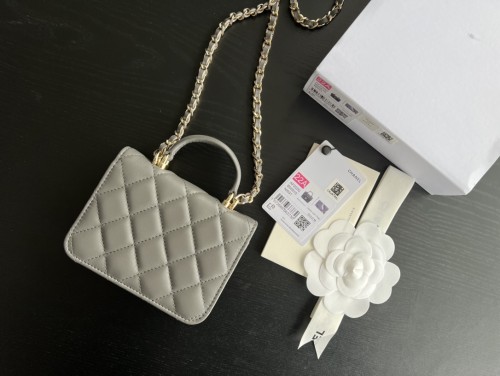  Handbag   Chanel AP2200  size  12.5cmx9.5 cm