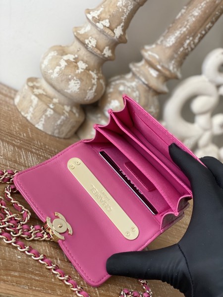  Handbag  Chanel  81209  size  12.5 cm 