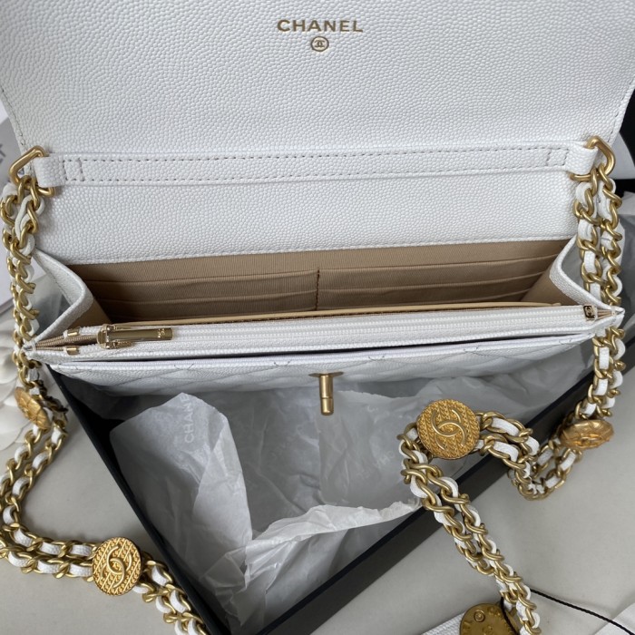 Handbag  Chanel  AP2840  size  12.3x19.2x3.5 cm