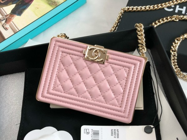 Handbag Chanel   size  11*7.5*2.4 cm
