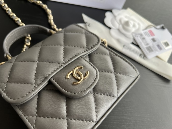  Handbag   Chanel  AP2682   size  11cmx11cmx4 cm  