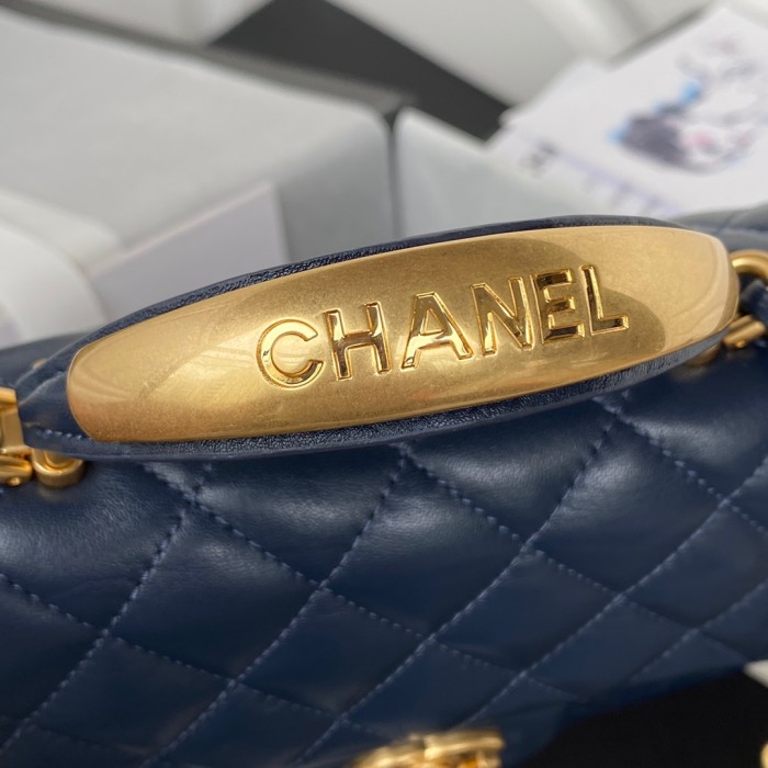  Handbag  Chanel  AS2431  size  20x12x6 cm
