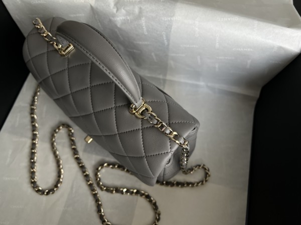 Handbag   Chanel AS2431  size 20cmx13cmx9 cm