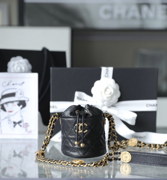  Handbag   Chanel size  𝟷𝟷*𝟿*𝟾.𝟾 𝚌𝚖