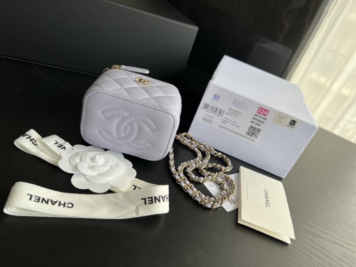  Handbag   Chanel AP2198 size 11cmx8.5cmx7 cm