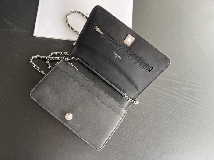  Handbag  Chanel  size 19 cm