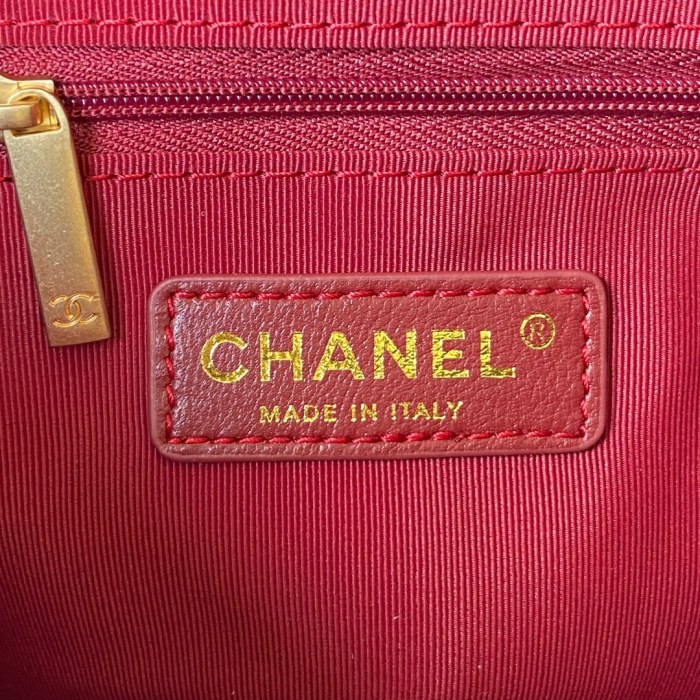  Handbag   Chanel  AS3400 size  24.5x21.5x8 cm 