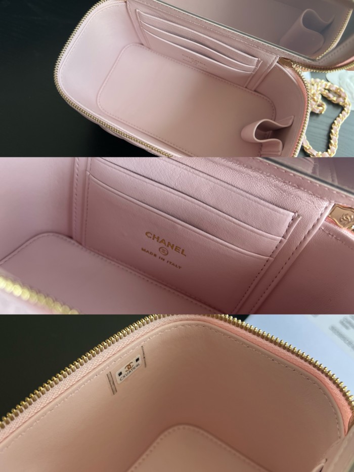  Handbag   Chanel AP2199  size  17cmx9.5cmx8 cm 