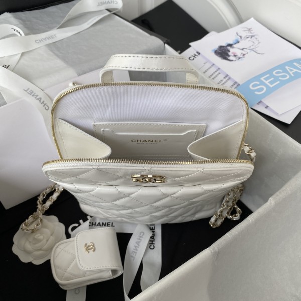 Handbag   Chanel AS3332  size 21*23*8  cm