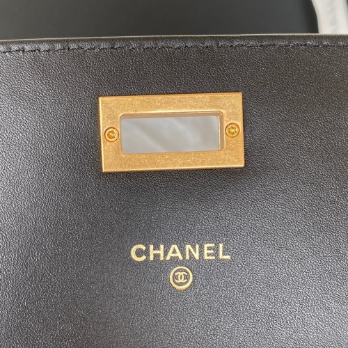  Handbag  Chanel AP1764 size 11* 15.5*4.5 cm