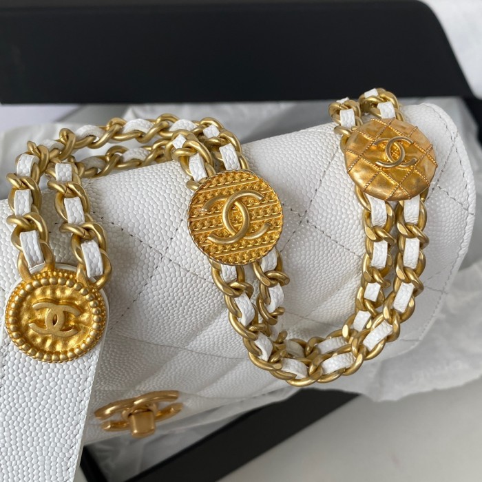 Handbag  Chanel  AP2840  size  12.3x19.2x3.5 cm