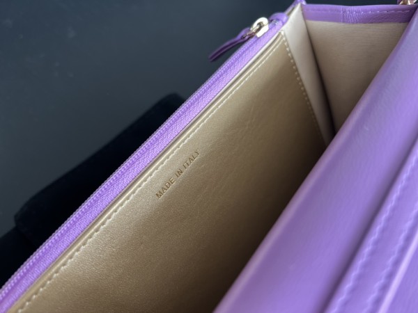 CHANEL 22SS Lambskin Wallet On Chain, Shoulder Bag, Crossbody Bag Women's Purple AP1450-B08034-NH623 19*3*12.5 cm